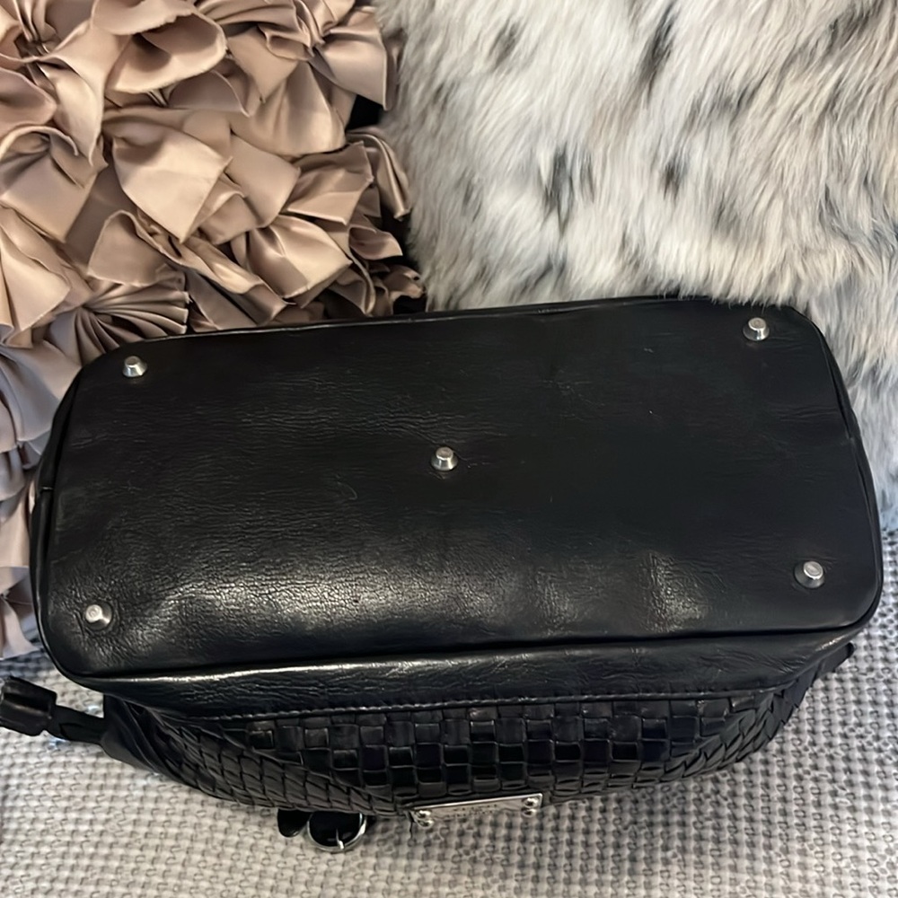 Valentina Italia Black Woven Leather Two Handle Zipper Laptop Tote Bag Purse - Picture 5 of 16